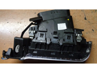 Боковая воздушная решётка