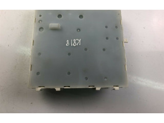 Блок предохранителей  32217666AA, K818   Volvo XC90    