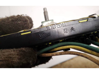 Блок предохранителей  9636079380, 451908601   Citroen C5    