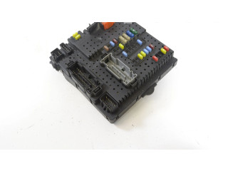 Блок предохранителей  30765483, 28044511   Volvo V70    