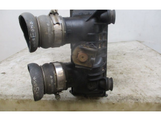 Интеркулер  9824742280, 22402963   Peugeot 2008 II 