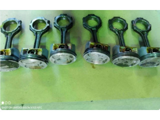 Píst    Nissan Murano Z50     