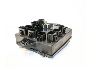 Блок предохранителей 6W8314A073AC Jaguar XK - XKR