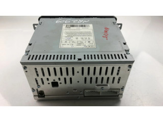 Радио/ проигрыватель CD/DVD / навигация