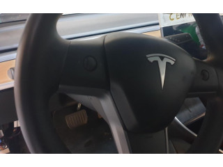Руль Tesla Model 3 2017 - года COMCOMANDOSVOLANTE