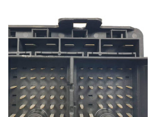 Блок предохранителей 12193691   KIA Shuma    