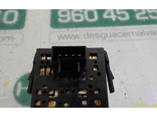 Ручка стеклоочистителей    Opel Meriva A