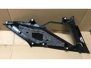 Другая деталь салона