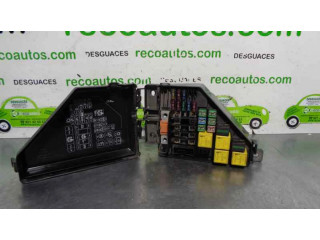 Блок предохранителей YQE000730   Rover Streetwise    