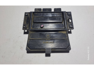 Блок управления двигателя 8200513058, 8200603070 Dacia Logan I