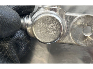 Топливная рампа    Maserati Levante  