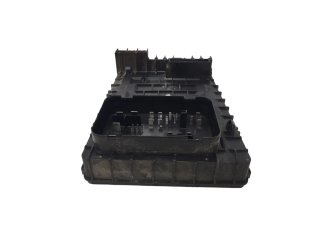 Блок предохранителей 1K0937125, 4232091   Volkswagen Jetta V    