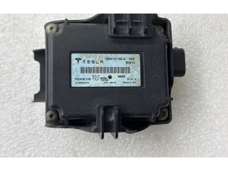 Блок управления 102014700A, S0010   Tesla Model S