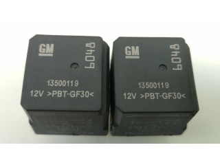 Блок предохранителей 13275884, MJ Opel Insignia A