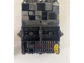 Блок предохранителей 04831433AA, 518722103 Jeep Grand Cherokee (WJ)