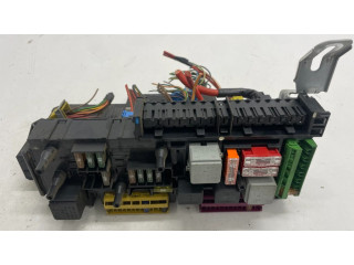 Блок предохранителей A2049060105, A2049019602 Mercedes-Benz C W204