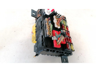 Блок предохранителей 46533389 Fiat Marea