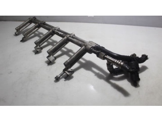 Топливная рампа Volkswagen Phaeton для двигателя AJS