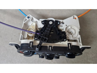 Блок управления климат-контролем Mitsubishi L200