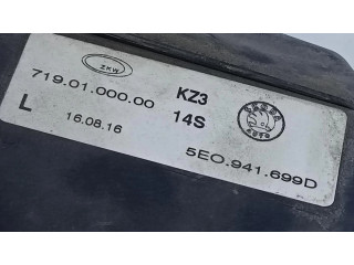 Передняя противотуманная фара