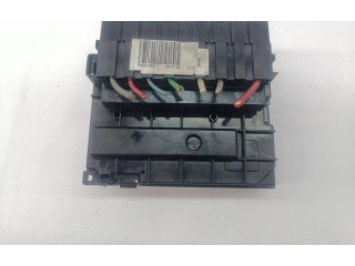 Pojistková skříňka Peugeot 307 CC