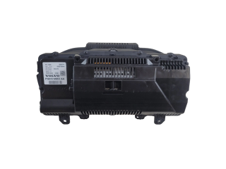 Přístrojová deska Volvo XC60 2023 32374983AA