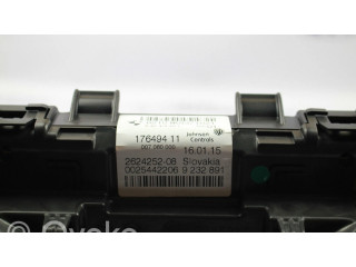 Přístrojová deska BMW 1 F20 F21 2011 9371021