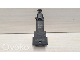 Датчик тормозной педали