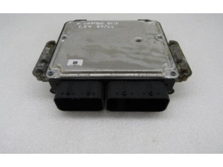 Блок управления двигателя 9825318180, 0281034189   Opel Combo E