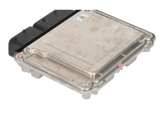 Блок управления двигателя 05E907309D Volkswagen Caddy