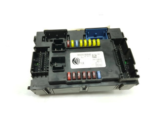 Блок предохранителей 520780640, 52078064   Jeep Renegade    