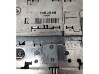 Радио/ проигрыватель CD/DVD / навигация