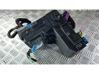 Блок предохранителей 31282455   Volvo XC90    