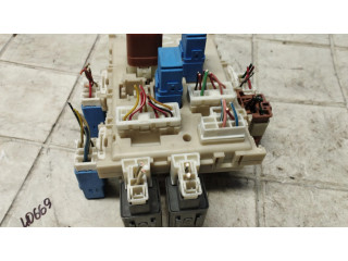 Pojistková skříňka 24350, AV700 Nissan Primera 2003