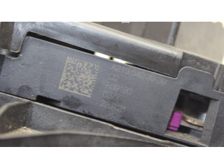 Блок предохранителей  A2135403939   Mercedes-Benz EQC    