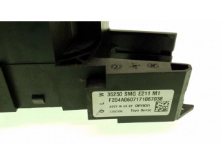 Другая деталь салона