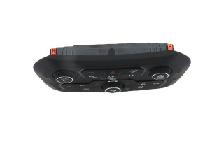 Блок управления климат-контролем 735789986 Jeep Renegade