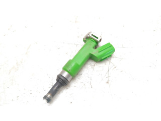 Vstřikovač    Suzuki Swift  pro benzínový / Электричество motor 1.2 K12C 