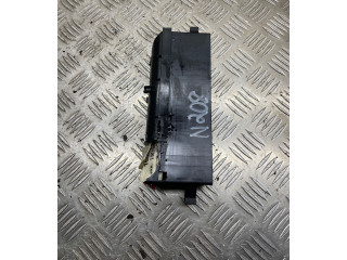 Блок предохранителей Volkswagen Jetta VI