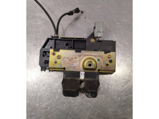 Zámek zadních dveří 30649102, 04372068 Volvo XC90 2004