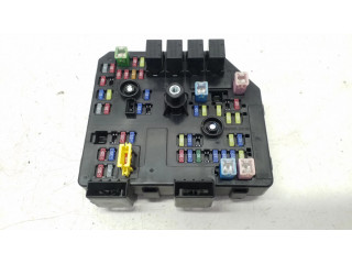 Блок предохранителей 23189290 Chevrolet Captiva