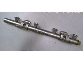 Топливная рампа 04E133320D Skoda Fabia Mk3 (NJ)