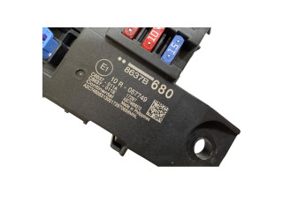 Блок предохранителей 8637B680, C8637011A Mitsubishi Outlander