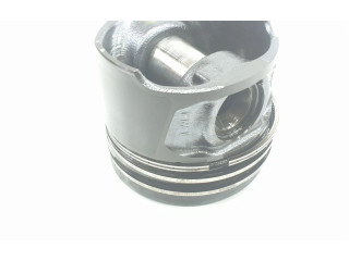  Поршень с шатуном  120A18564R, 120A18564R  Renault Clio IV  