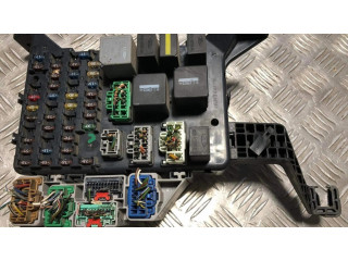 Блок предохранителей 2L1830949, 1S7T14A073AF Ford Mondeo Mk III