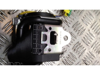 Задний ремень безопасности