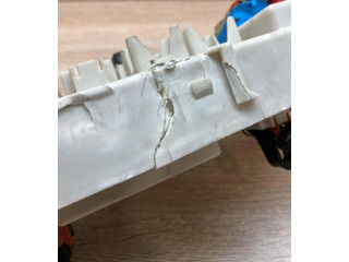 Блок предохранителей 05044520, 51919938   Volvo C30    