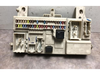 Pojistková skříňka Volvo S40 2005