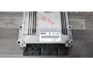 Блок управления двигателя 237102213R, 0281030439 Dacia Dokker