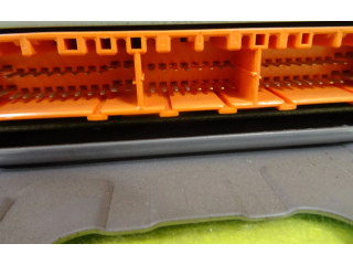 Блок управления коробкой передач MD760658 Mitsubishi Carisma